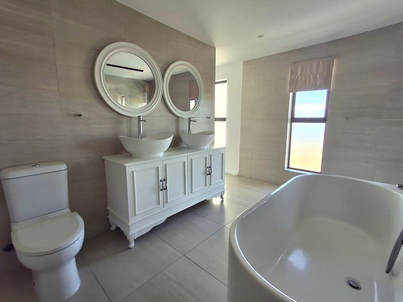 5 Bedroom Property for Sale in Cape St Martin Private Reserve Western Cape